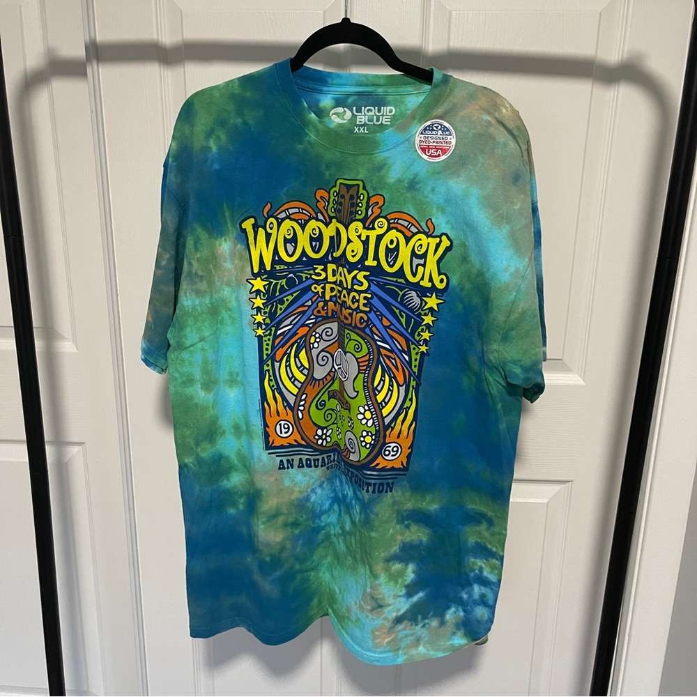 Men’s graphic t shirt